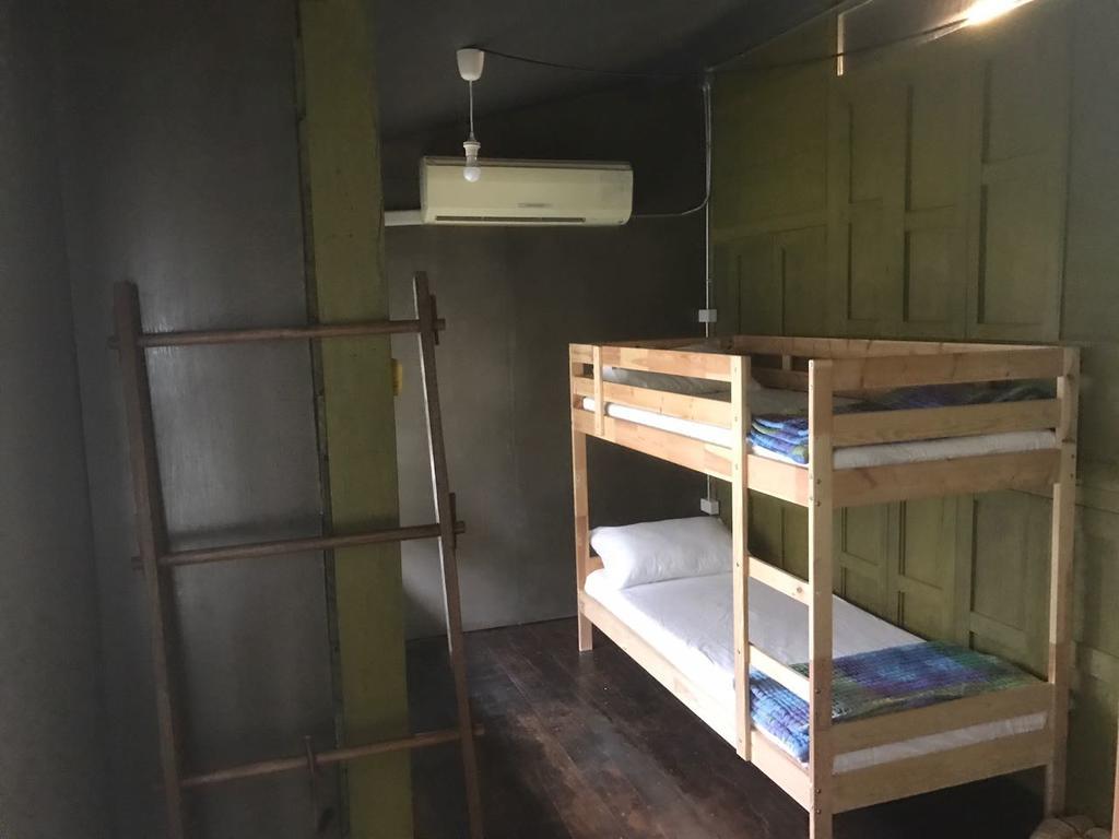 Pickbaan Hostel Lamphun Bagian luar foto