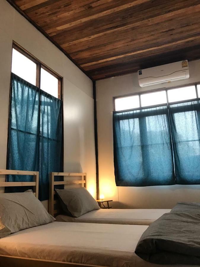Pickbaan Hostel Lamphun Bagian luar foto