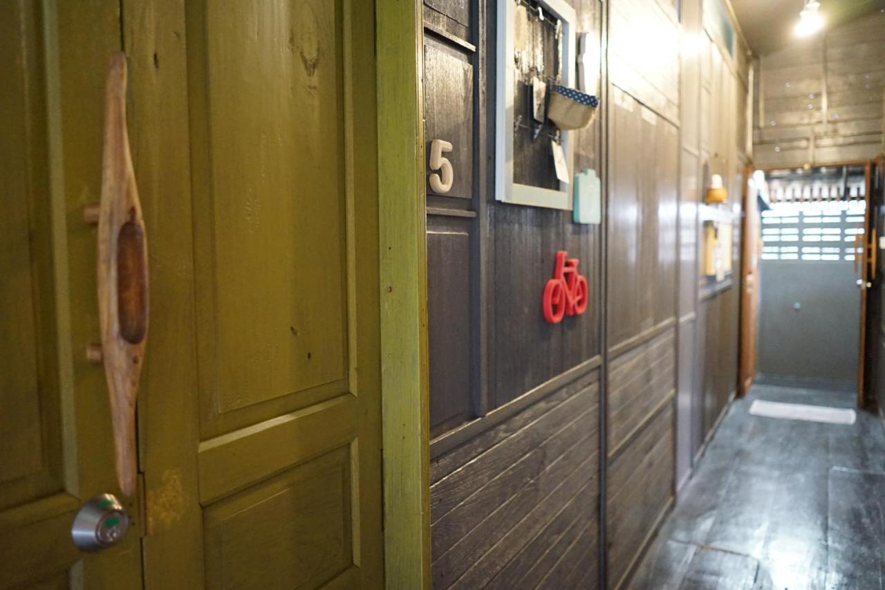 Pickbaan Hostel Lamphun Bagian luar foto