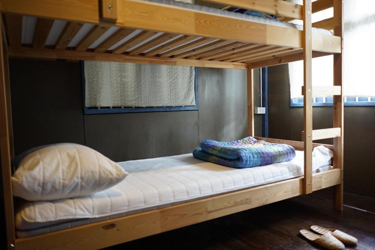 Pickbaan Hostel Lamphun Bagian luar foto